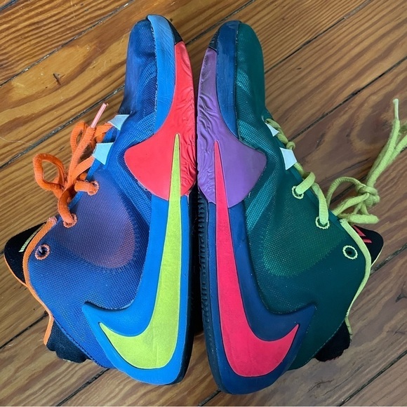Other - Nike Zoom Freak, kids 6, multicolor mid-rise basketball running active sneakers